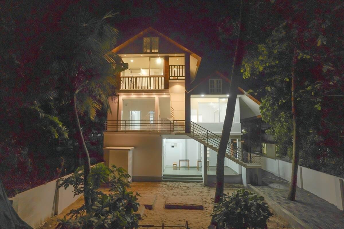 Sea Breeze Gold Room x Solis Nature