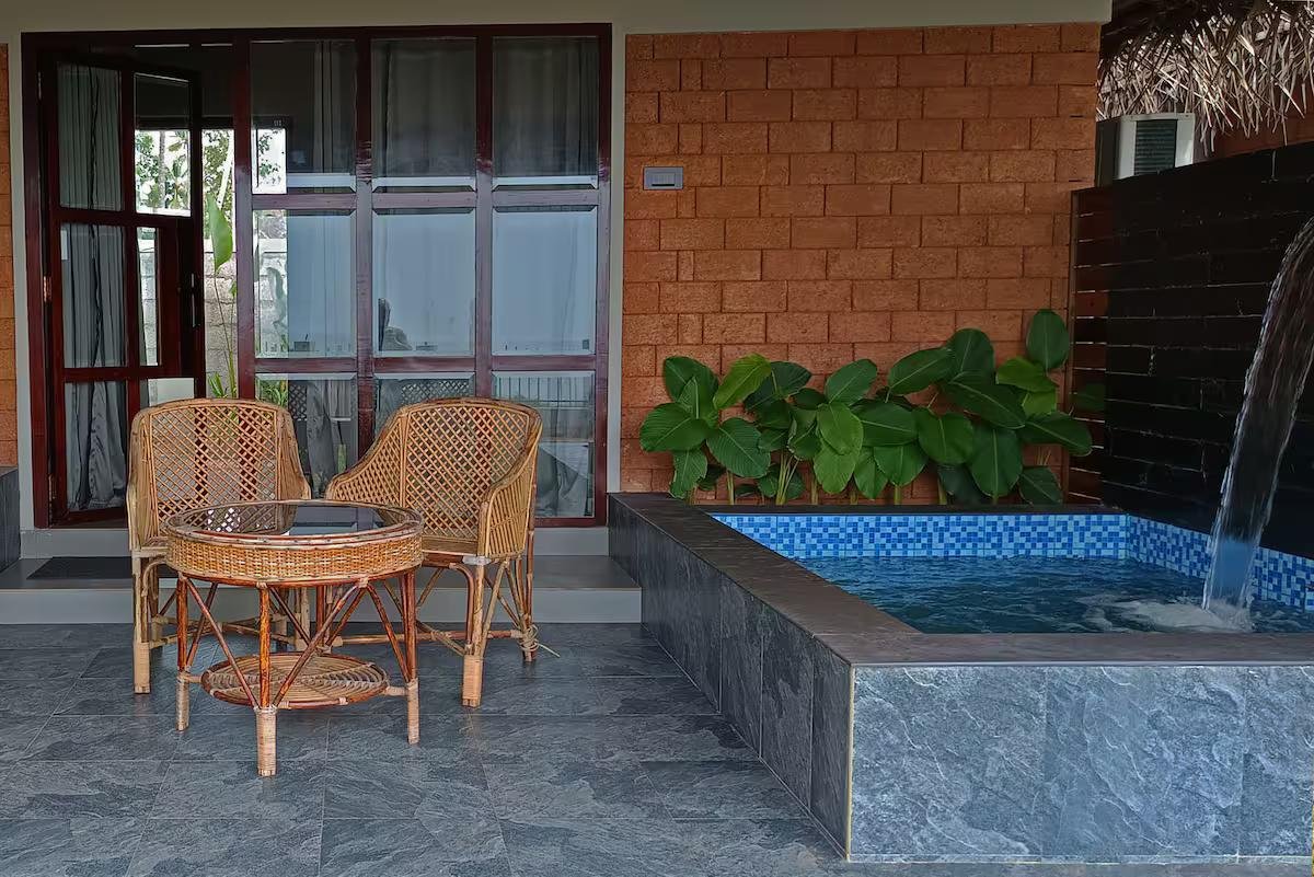 Tira Beach Resort - Wave A x Solis Nature