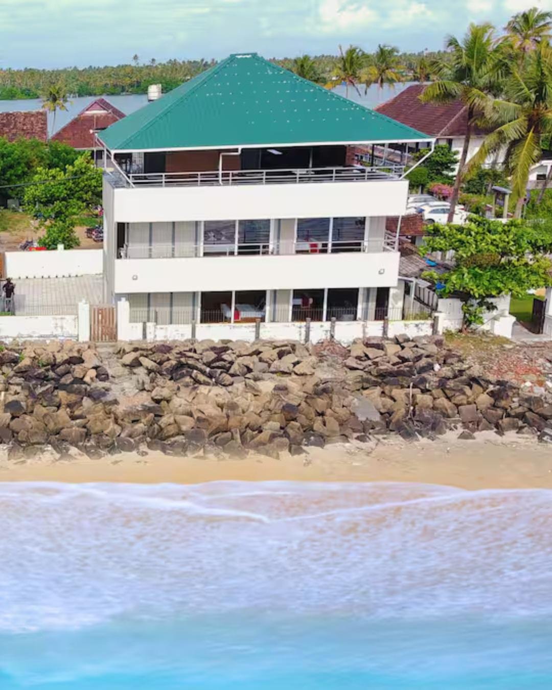 The Cabana Beachfront Villa x Solis Nature