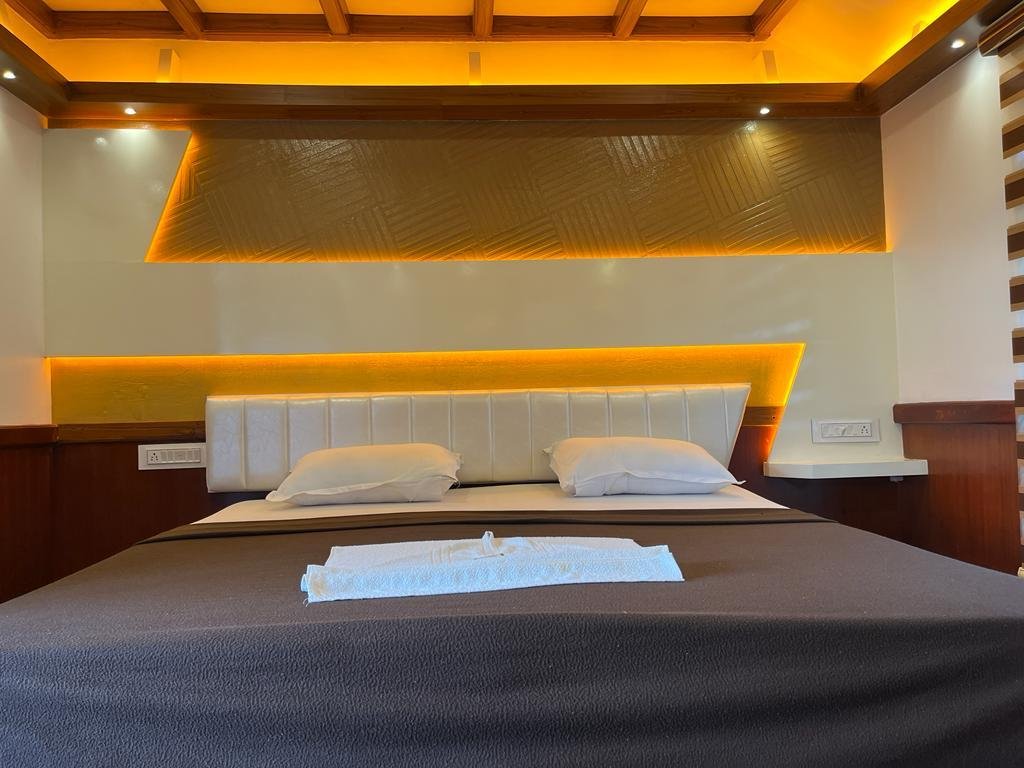 4 rooms Seagull by Nohark Houseboats x Solis Nature