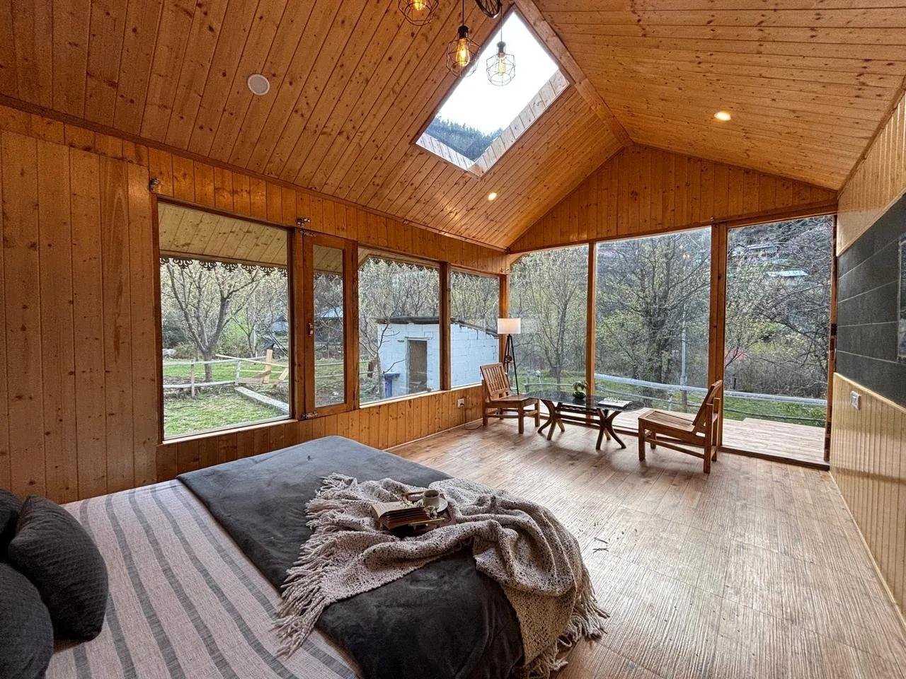 The acoustic cabin x Solis Nature