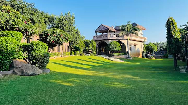 7 Bedroom Luxury Resort, Pool & Garden x Solis Nature