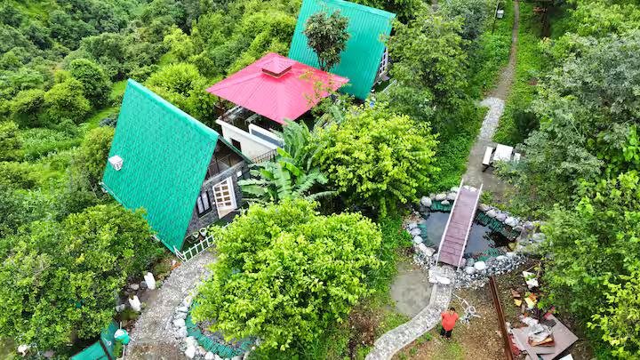 A frame cottage at Naukuchiatal x Solis Nature