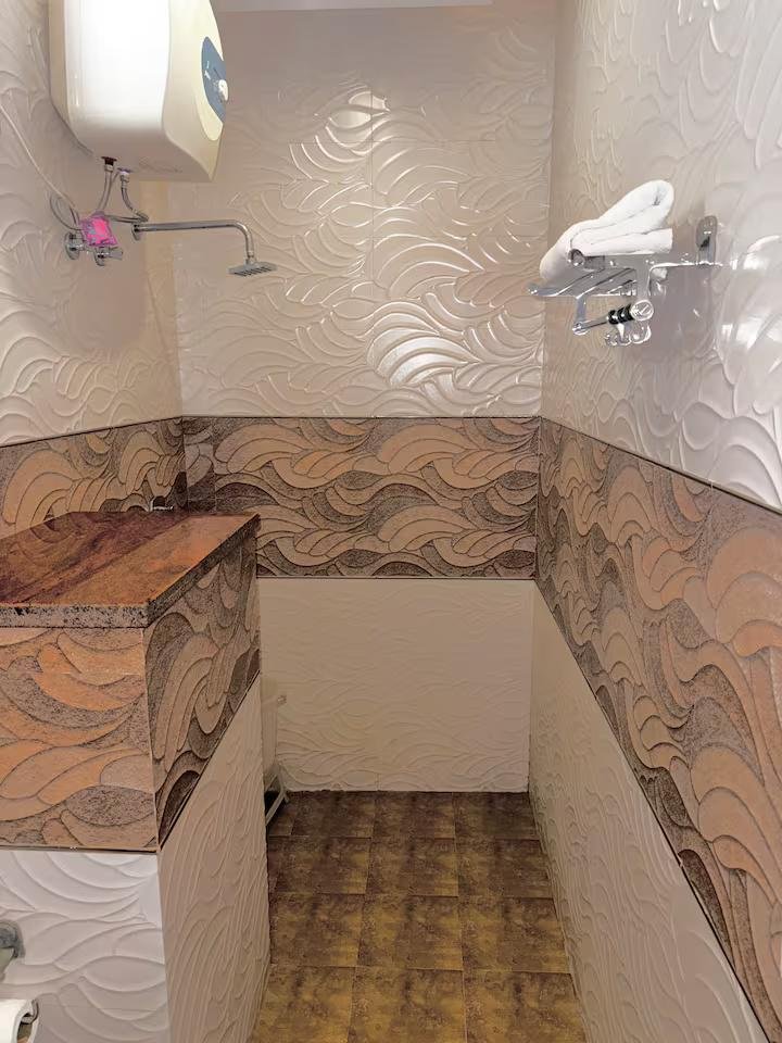 R Cottage Studio Apartments x Solis Nature