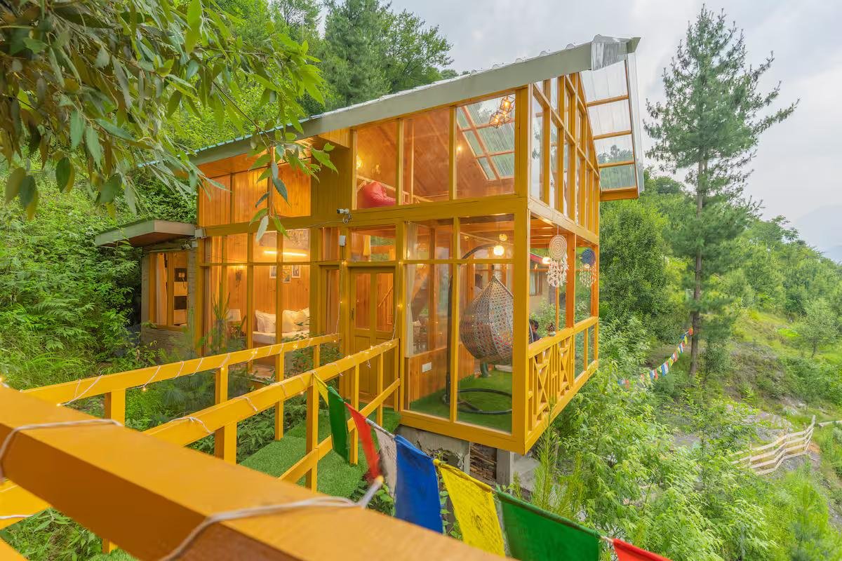 Evergreen Escape with Hot Tub x Solis Nature