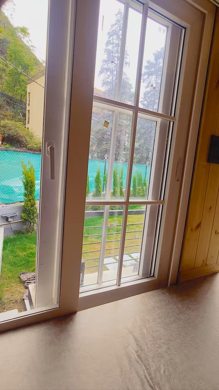 The Brookstone Retreat x Solis Nature
